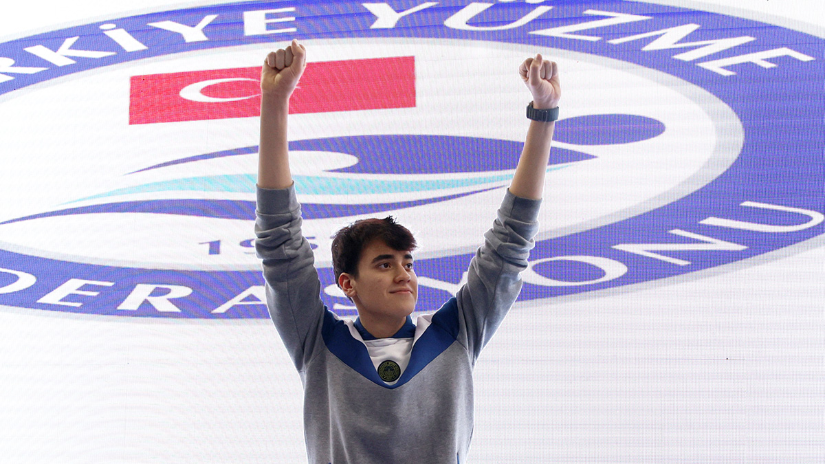 Olimpik yüzücümüz Kuzey Tunçelli, üst üste kazandığı Avrupa şampiyonluklarının hikâyesini anlattı